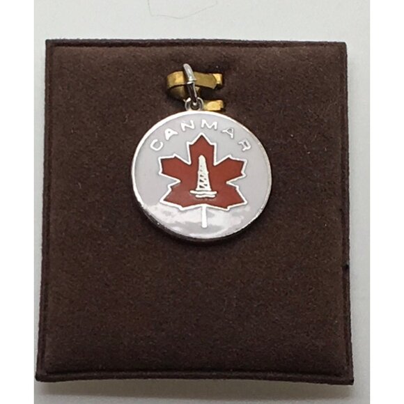 Canmar Enamel Silver Plated Charm Maple Leaf Oil Rig Red White Disc Patriotic - Picture 1 of 2